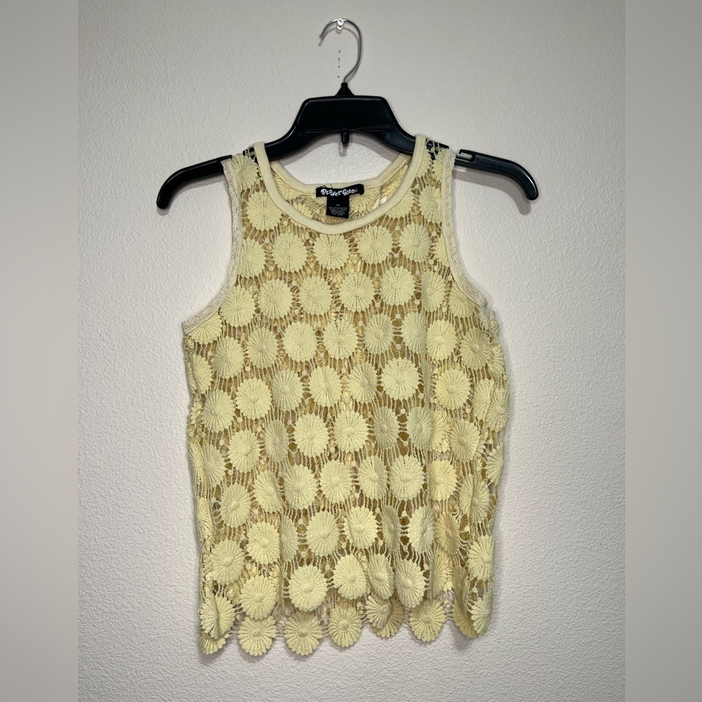 X Planet Gold Size M Daisy Crop Top Tank Overlay